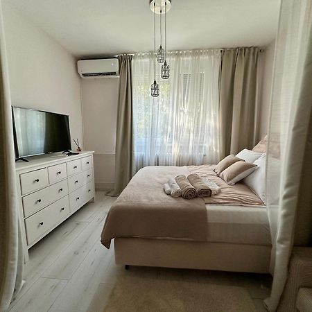 Mate Gold Apartment II Szeged Kültér fotó